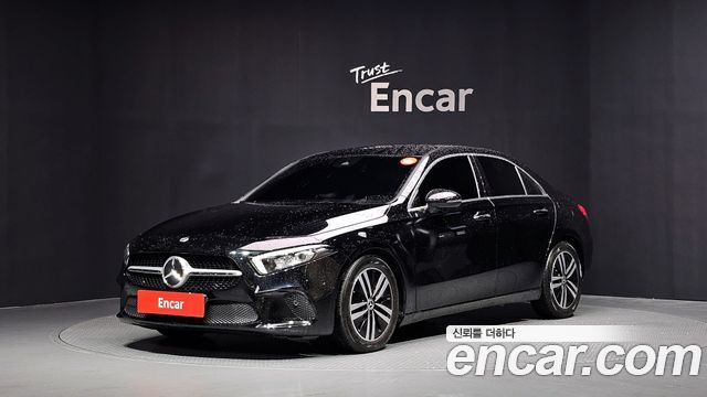 Mercedes-Benz A-Class W177 A220 Sedan - фото 0