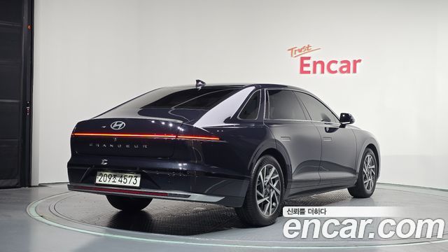 Hyundai Grandeur GN7, гибрид Premium - фото 1