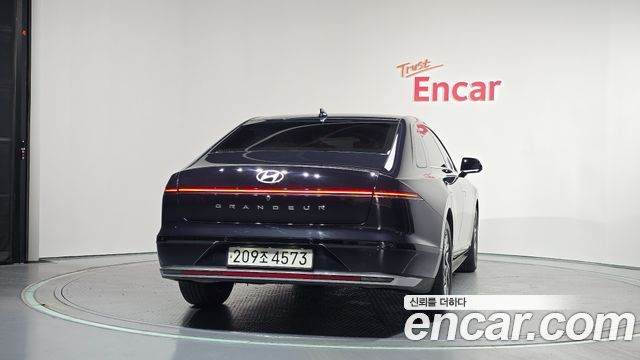 Hyundai Grandeur GN7, гибрид Premium - фото 3