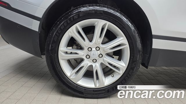 Land Rover Range Rover Velar 2.0 D240 SE - фото 3