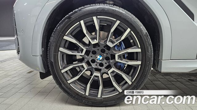 BMW X6 G06 xDrive40i M Sport - фото 3