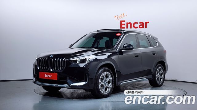 BMW X1 U11 xDrive 20i xLine - фото 0