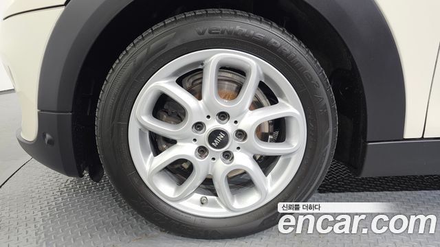 Mini Cooper 5Door HIGH 3rd - фото 4