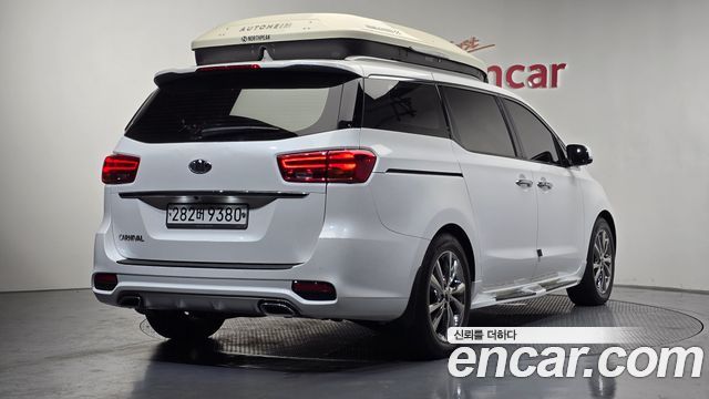 Kia Carnival Новый 9-Seater Noblesse Special - фото 1