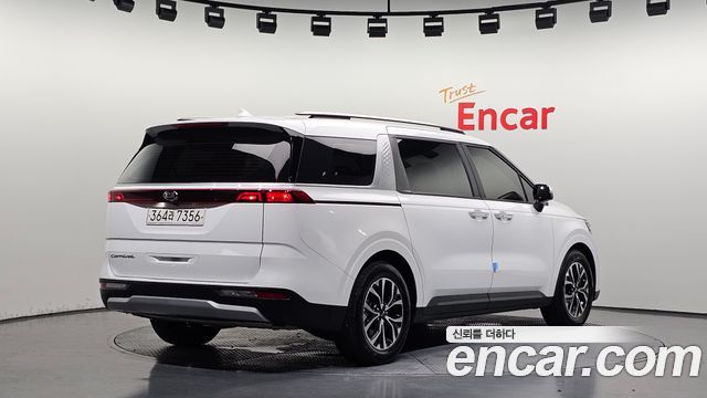 Kia Carnival 4-го поколения 9-Seater Prestige - фото 1