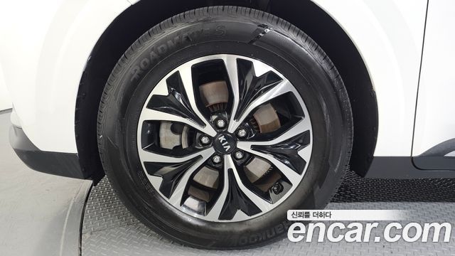 Kia Carnival 4-го поколения 9-Seater Prestige - фото 4