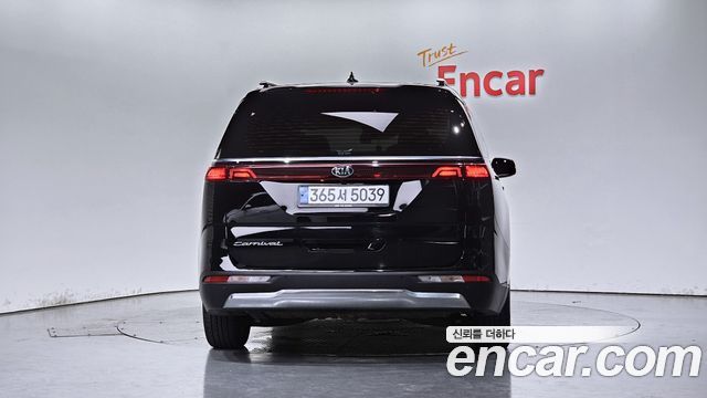Kia Carnival 4-го поколения 9-Seater Noblesse - фото 3