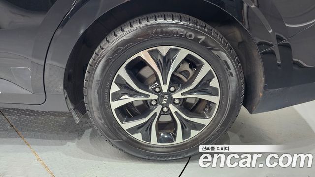 Kia Carnival 4-го поколения 9-Seater Noblesse - фото 4