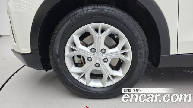 SsangYong Tivoli Gasoline 1.5 2WD V1 - фото 4
