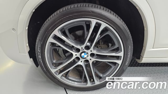 BMW X4 F26 xDrive20d M Sport - фото 4