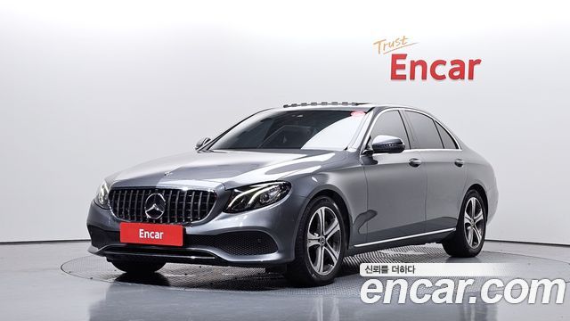 Mercedes-Benz E-Class W213 E300 Avantgarde - фото 0