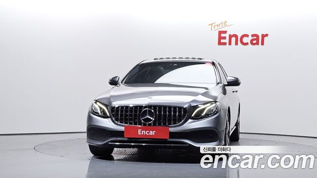 Mercedes-Benz E-Class W213 E300 Avantgarde - фото 2