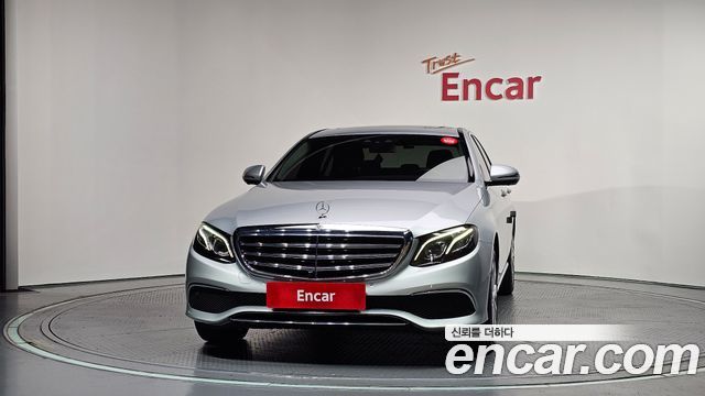 Mercedes-Benz E-Class W213 E300 4MATIC Exclusive - фото 2