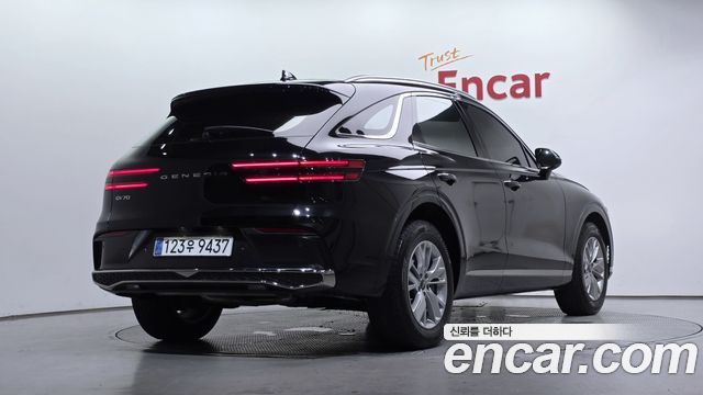 Genesis GV70 2.5T Gasoline 2WD - фото 1
