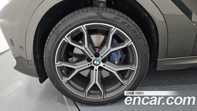 BMW X6 G06 xDrive40i M Sport - фото 4