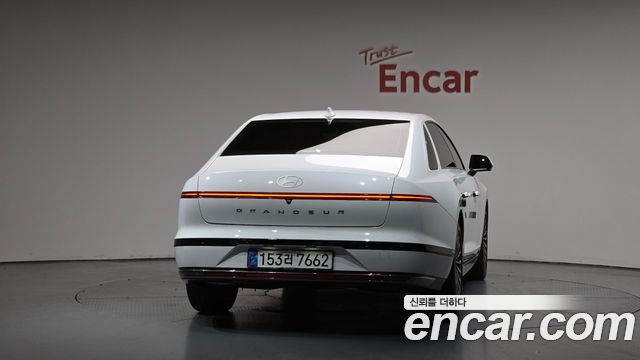 Hyundai Grandeur GN7 2,5 Gasoline 2WD Calligraphy - фото 3