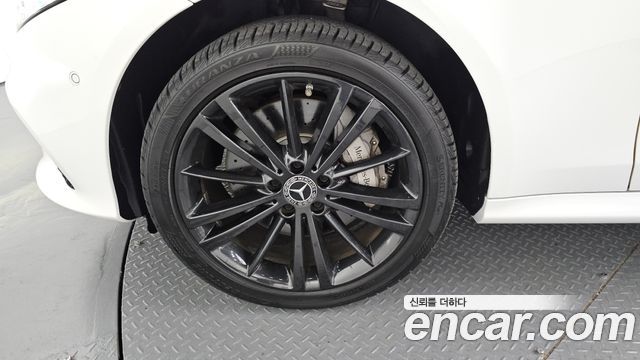 Mercedes-Benz CLS-Class C257 CLS400d 4MATIC - фото 4