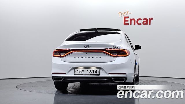 Hyundai Grandeur IG, гибрид Exclusive - фото 3
