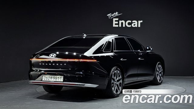 Hyundai Grandeur GN7 3.5 LPG 2WD Exclusive - фото 1