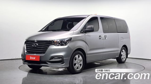 Hyundai Starex Новый Wagon 12-Seater Smart - фото 0