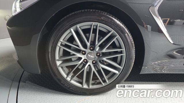 Genesis G70 2.0T Supreme - фото 4