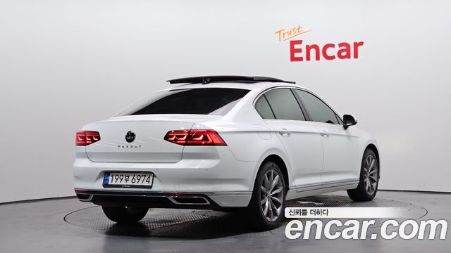 Volkswagen Passat B8 2.0 TDI Prestige - фото 1
