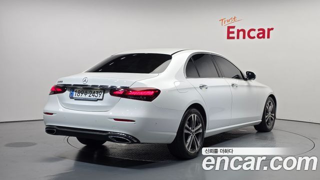 Mercedes-Benz E-Class W213 E250 Avantgarde - фото 1
