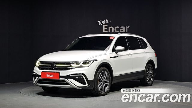 Volkswagen Tiguan 2.0 TSI Prestige - фото 0