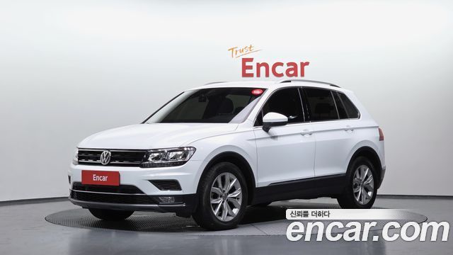 Volkswagen Tiguan 2-го поколения 2.0 TDI Premium - фото 0