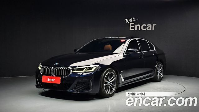 BMW 5-Series G30 520i M Sport - фото 0