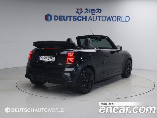 Mini Cooper Convertible JCW 3rd - фото 1