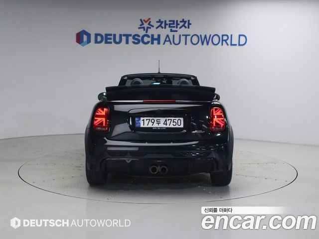 Mini Cooper Convertible JCW 3rd - фото 3