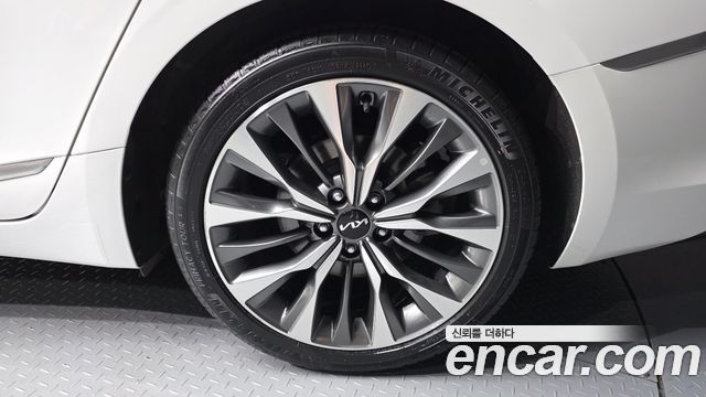 Kia K8 2.5 Gasoline 2WD Noblesse - фото 4