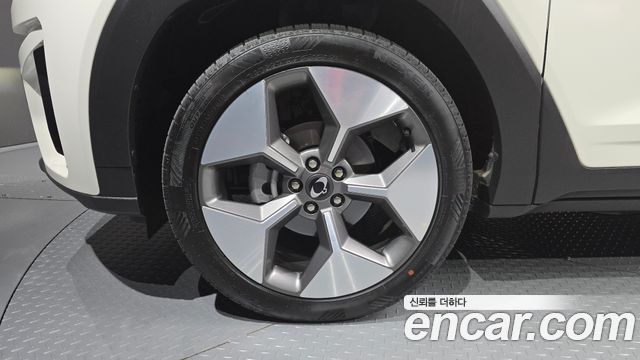 SsangYong Torres EVX E7 - фото 4