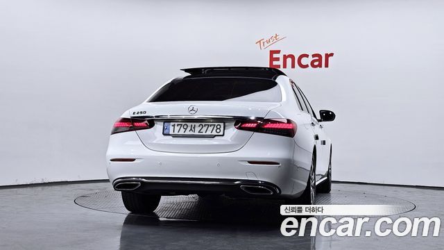Mercedes-Benz E-Class W213 E250 Avantgarde - фото 3