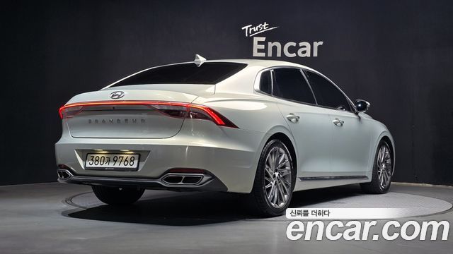 Hyundai Grandeur Новый IG 2.5 Calligraphy - фото 1