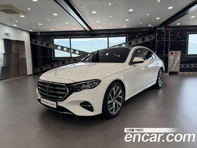 Mercedes-Benz E-Class W214 E220d 4MATIC Exclusive - фото 0