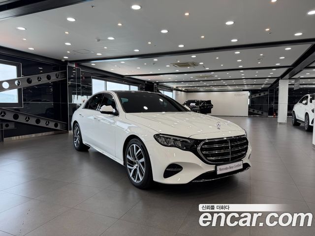Mercedes-Benz E-Class W214 E220d 4MATIC Exclusive - фото 1