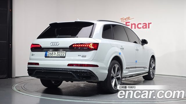 Audi Q7 55 TFSI Quattro Premium - фото 1