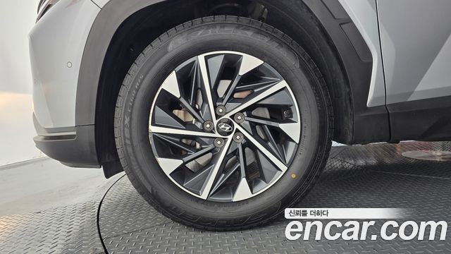 Hyundai Tucson NX4 Diesel 2.0 4WD Premium - фото 4