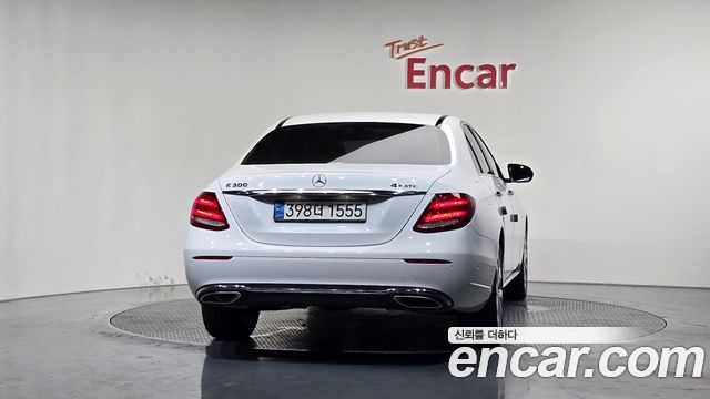 Mercedes-Benz E-Class W213 E300 Exclusive - фото 3
