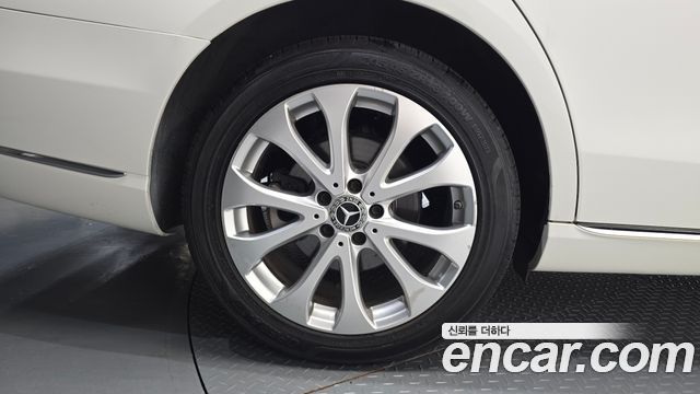 Mercedes-Benz E-Class W213 E300 Exclusive - фото 4