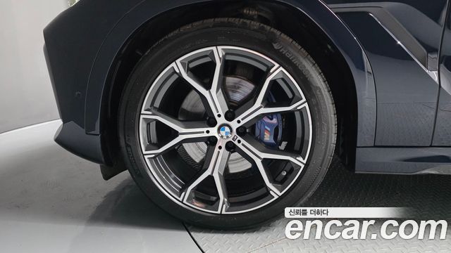 BMW X6 G06 xDrive40i M Sport - фото 4