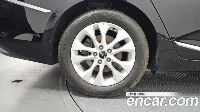 Kia K8 2.5 Gasoline 2WD Noblesse Light - фото 4