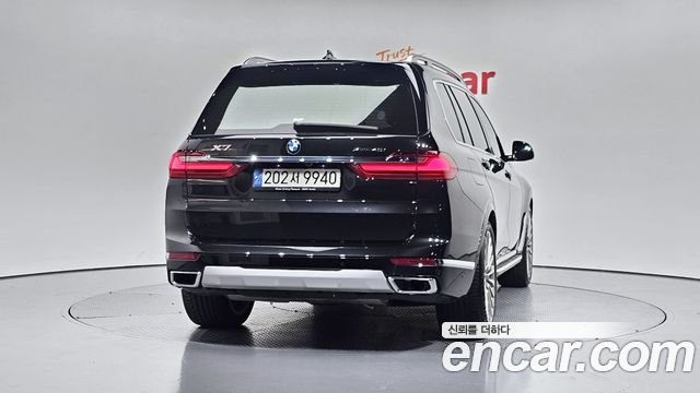 BMW X7 G07 xDrive 40i Design Pure Excellence 7-Seater - фото 2
