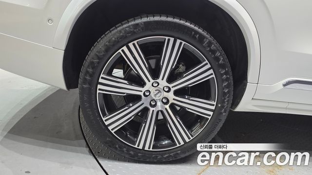Volvo XC90 2-го поколения B6 Ultra Bright - фото 4