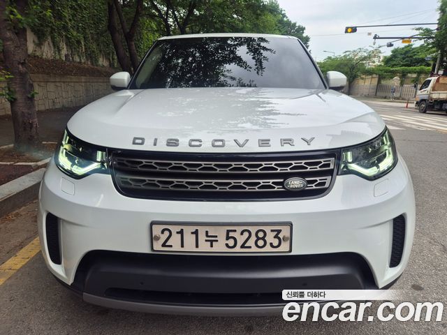 Land Rover Discovery 3.0 SD6 SE - фото 0