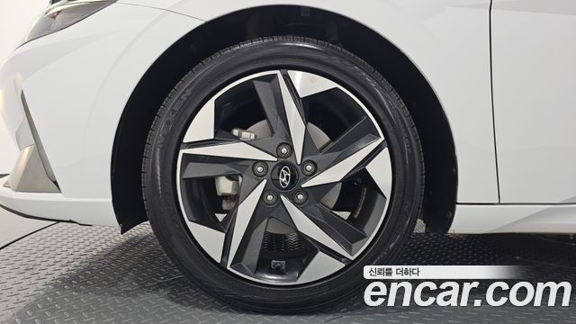Hyundai Avante CN7, гибрид Modern - фото 4