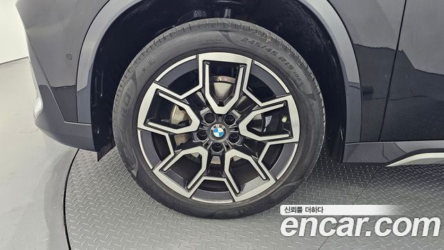 BMW X1 U11 xDrive 20i xLine - фото 4