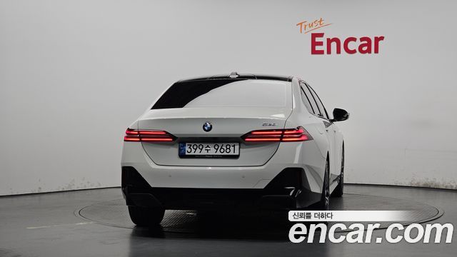BMW 5-Series G60 520i M Sport - фото 2